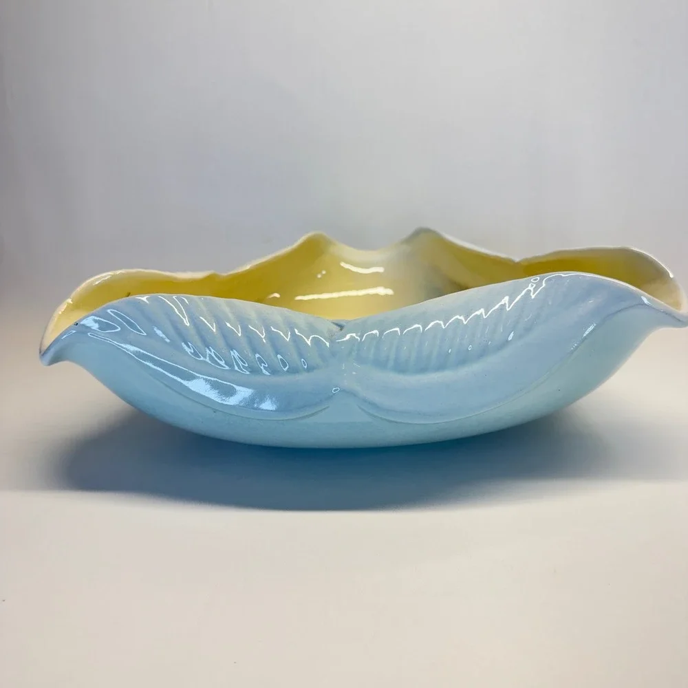 Royal Haeger Console Bowl Vintage Mid Century Scalloped Blue MCM Centerpiece